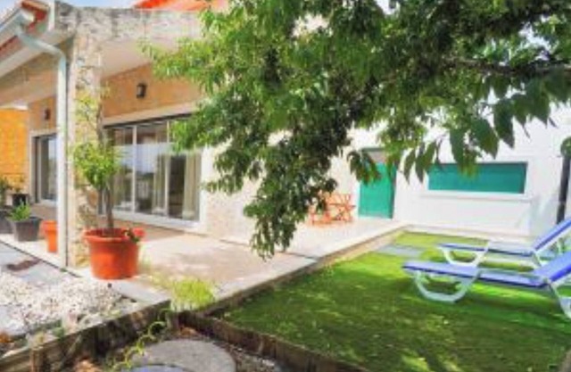 Welcome to SINTRA HOME, a haven between green hills and the blue Atlantic.