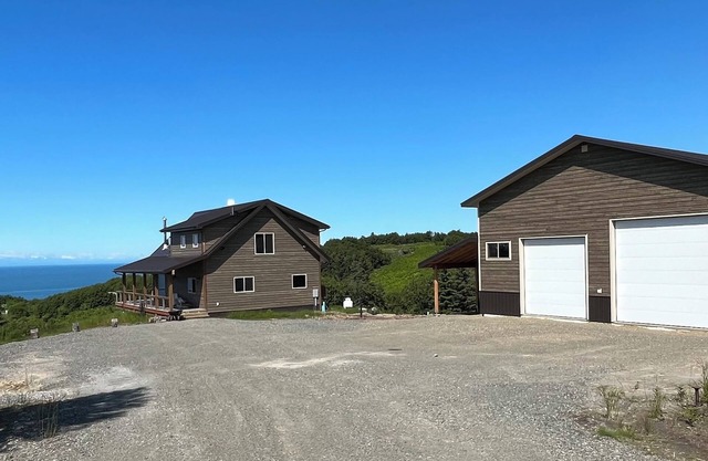 Welcome to Redoubt Retreat!