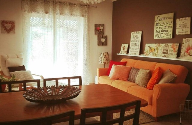 Welcome to the Place of Hugs! I hope you're happy here!