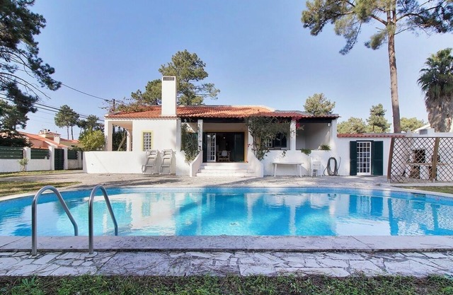 Welcome to your dream escape in PT-Lisbon, a quiet and green residential area