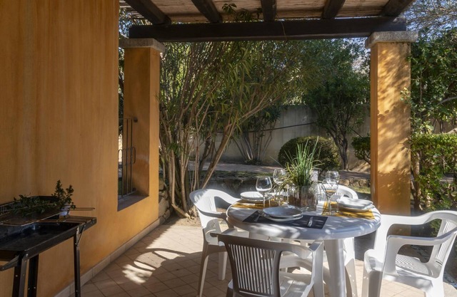 Welcomely - S Ogiastru-l Olivastro