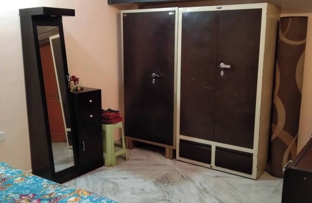 Welcoming First floor in a bungalow with AC in charming Bhopal