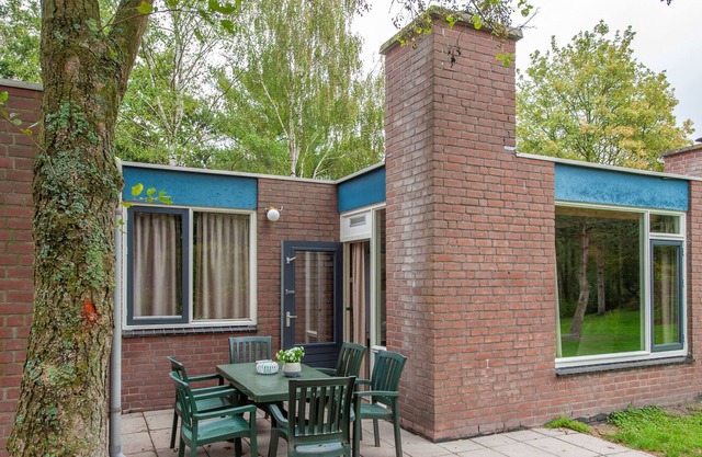 Well furnished bungalow with microwave near a nature reserve