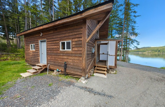 Whale Pass Adventure Cabin | Cabin in Whale Pass with private boat launch