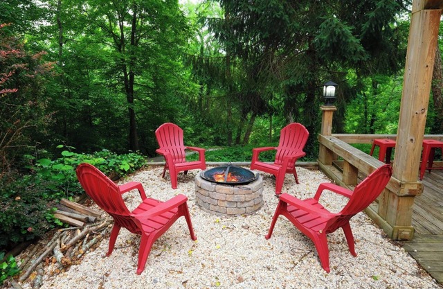 Whiskey Ridge - Pet-friendly, Game Tables ,Wi-Fi, Firepit, Rocking Chairs