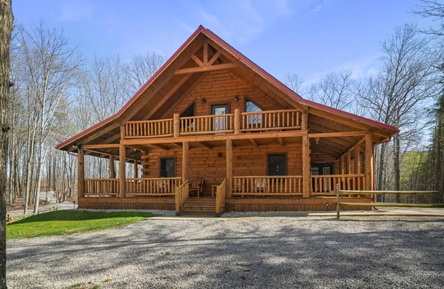 Whispering Oaks | Secluded 100 Acres