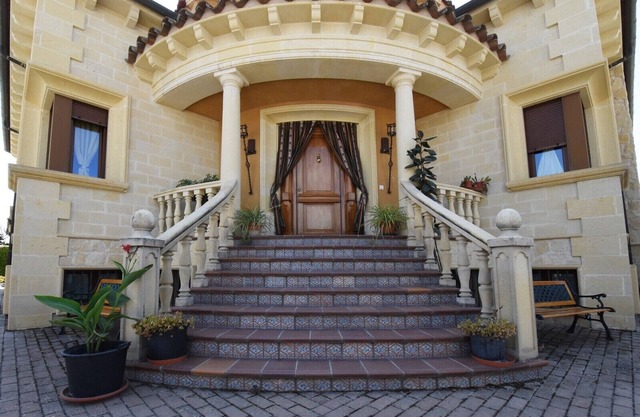 WIDE SPACES IN ALL YOUR STAYS