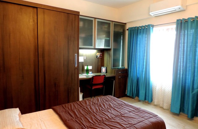 "WILD JASMINE" Super Luxury Single Room in Indiranagar