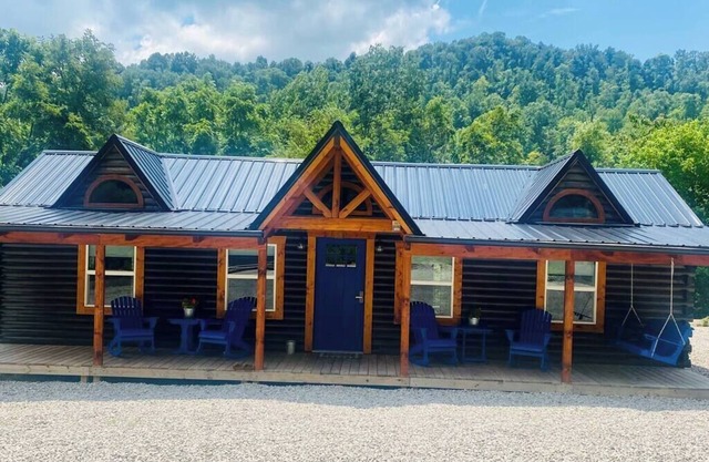 Wildcat Lodge at Billy Goat Mountain Village