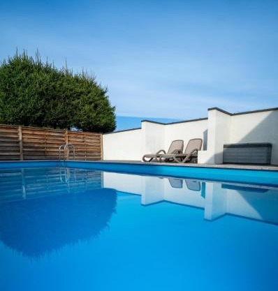 Willa Świniarsko z basenem