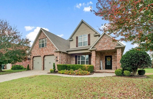 Willow Tree Retreat - 10 min to U of A