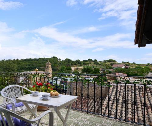 Wine Escape by Fidalsa Baigorrietxea