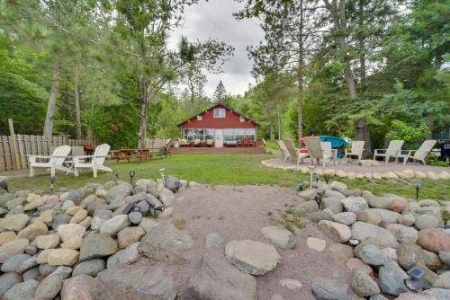 Winter Lake Escape with Access to Ice Fishing!