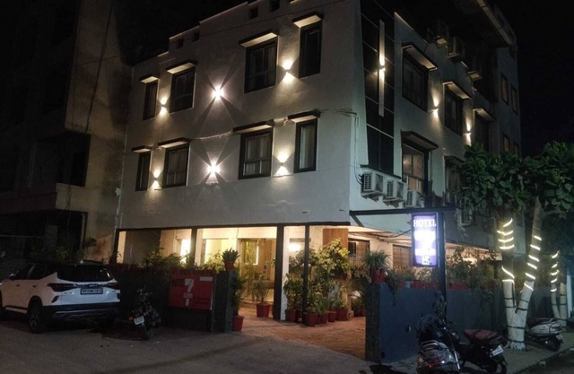 Wishotel Xpress 7 Eleven