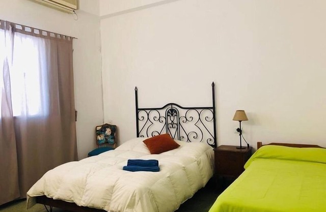 With Garage - Cozy House in the City Center