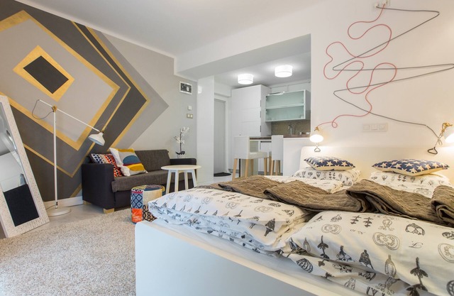 Witty Please & Bardot