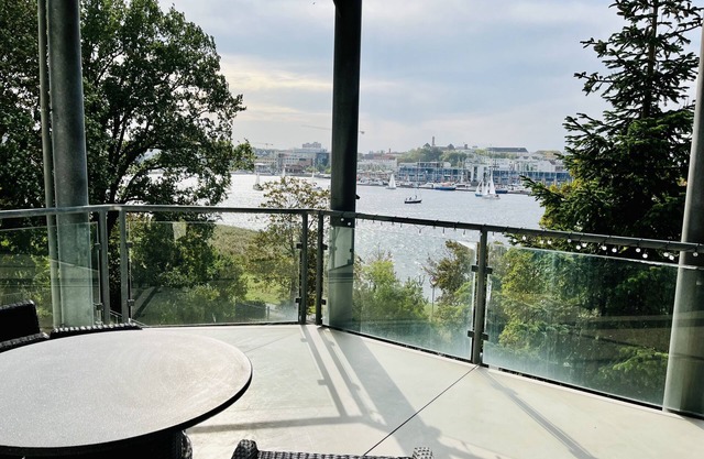 Wohlfühl-wohnung mit Ausblick! Ihr Idealer Ausgangspunkt für den Ostsee-urlaub