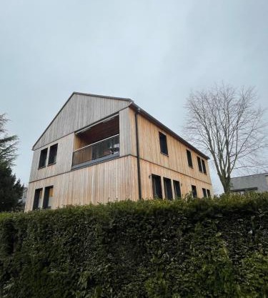 Wohlfühloase aus Holz für 1-6 Personen