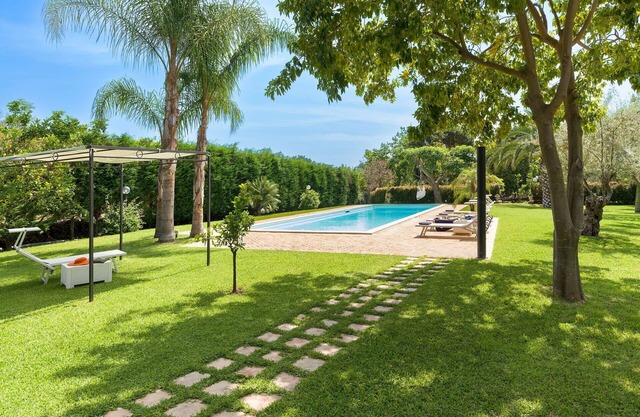 Wonderful private villa for 6 guests with WIFI, A/C, private pool and terrace
