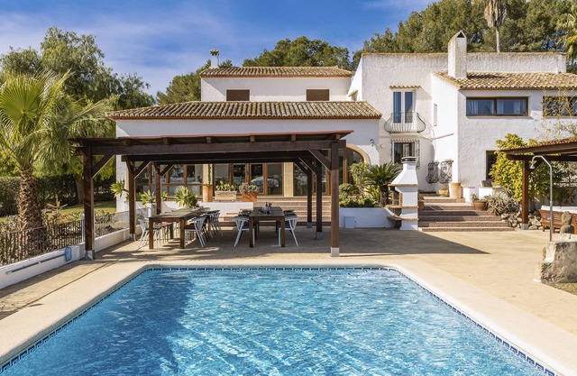 Wonderful and classic villa in Javea, on the Costa Blanca, Spain with private pool for 16 persons