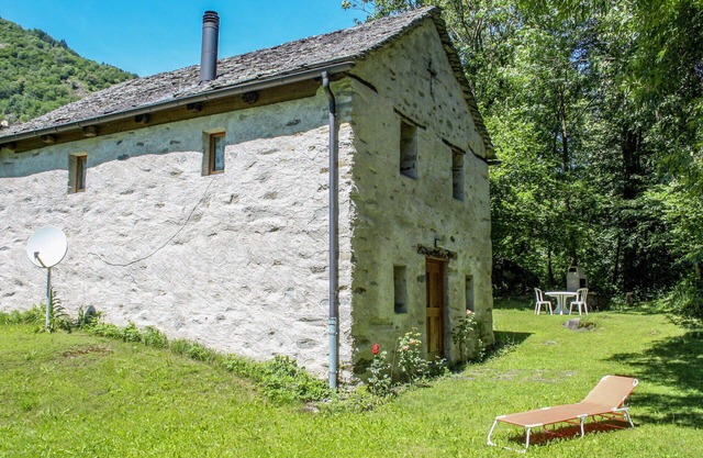 Wonderful private villa for 4 guests with WIFI, TV, terrace and panoramic view