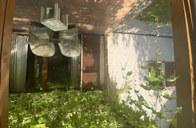 Wonderful private villa for 7 guests with WIFI, hot tub, TV, terrace and parking