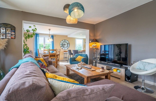 Wonderful private villa for 6 guests with WIFI, TV, patio and pets allowed