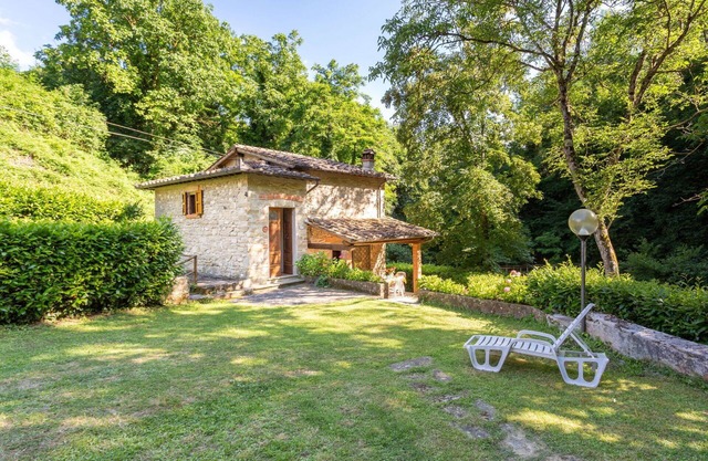 Wonderful private villa for 4 guests with WIFI, TV, patio and pets allowed