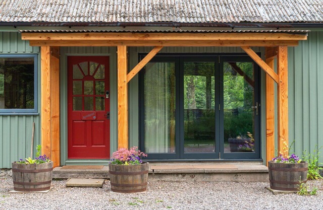 Wonderful private villa for 4 people with WIFI, hot tub, TV and pets allowed