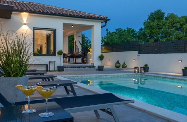 Wonderful private villa for 6 people with A/C, private pool, WIFI, TV and terrace