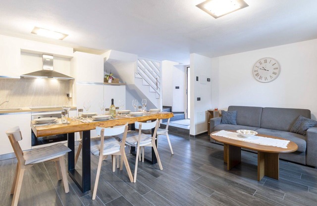 Wonderful private villa for 6 people with WIFI, TV, patio and pets allowed