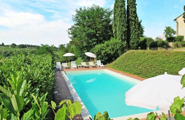Wonderful villa for 12 people with WIFI, private pool, TV, terrace, pets allowed and panoramic .