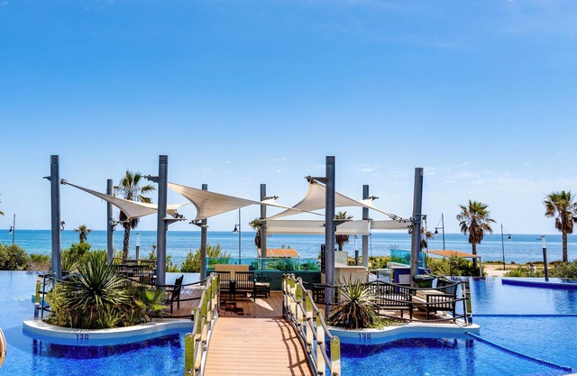 Wonderfull apartment in Punta Prima/Torrevieja with front sea view at 8th floor.