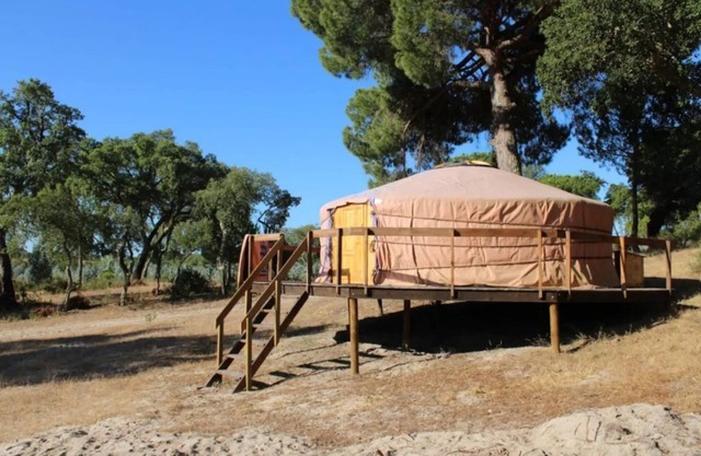 Wonderland Yurt - Quinta Alada