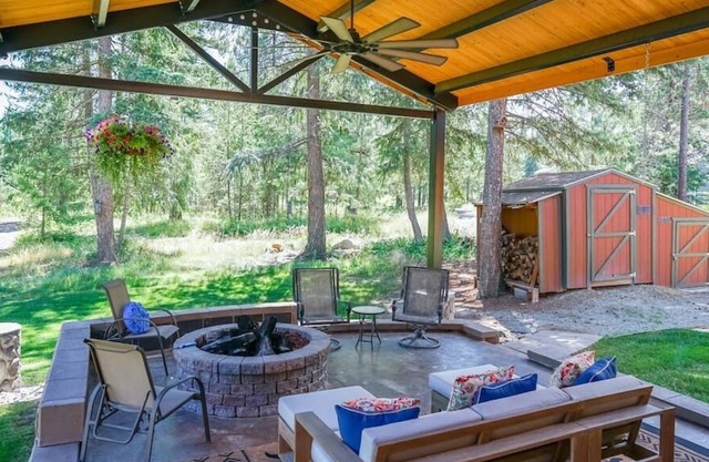 Woodland retreat: spa room, nature!