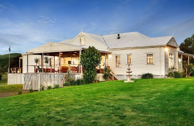 Woolamai Park Suits 2-3 Families LARGE 7 Bedrooms