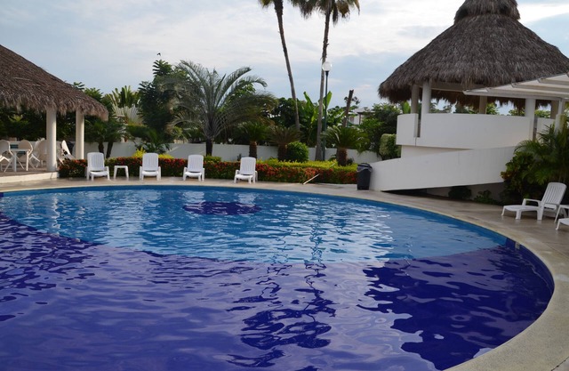 WORKCATION 5 MINUTES AWAY FROM THE BEACH IN GATED COMMUNITY