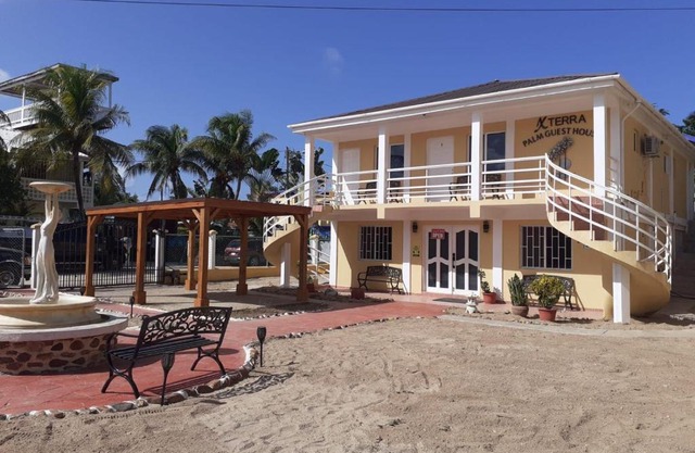Xterra Palm Guest House