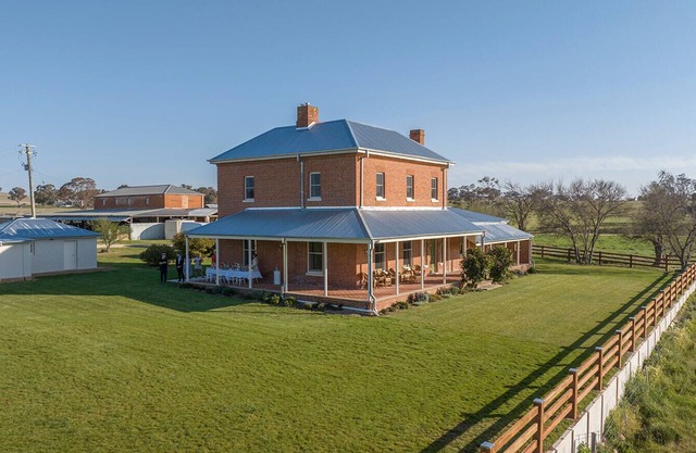 Yarras Homestead - Luxury Accommodation just minutes from Bathurst CBD