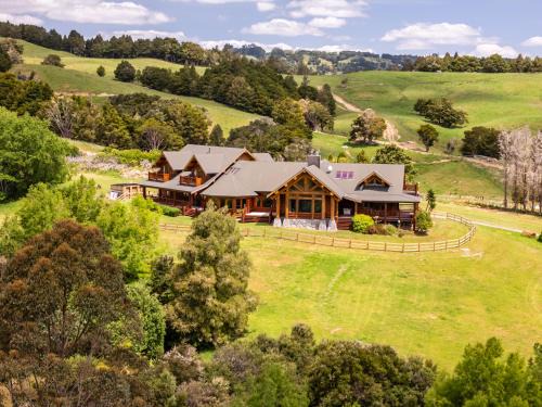 Yellowstone Lodge New Zealand