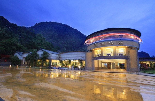 Yingshih Resort