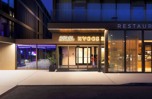 YOTEL Geneva Lake