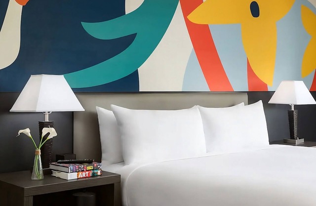 You Found It! Parking, Pets Allowed, Short Drive to Museum of Science!