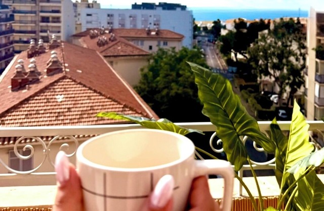 Your BIG Nice Cocoon