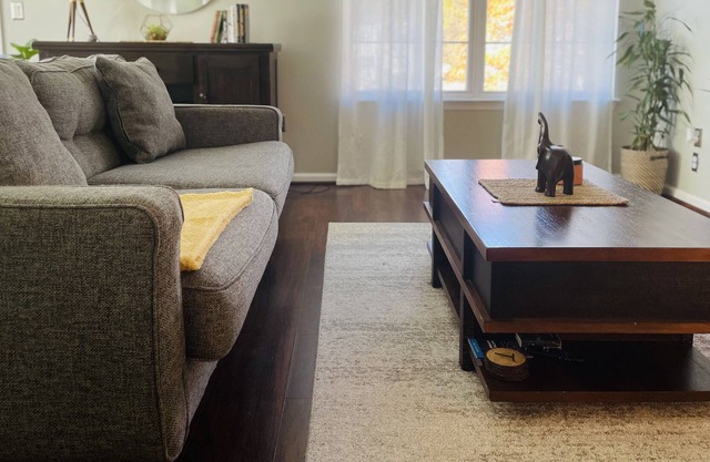 Your Chic Hotspot Away from Home - Latinos Bienvenidos