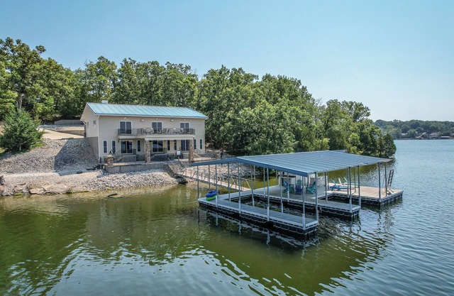Your Fall Lake of the Ozarks Getaway – Luxury Home with Private Dock