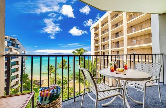 Your Oceanfront Maui Escape! Valley Isle Resort