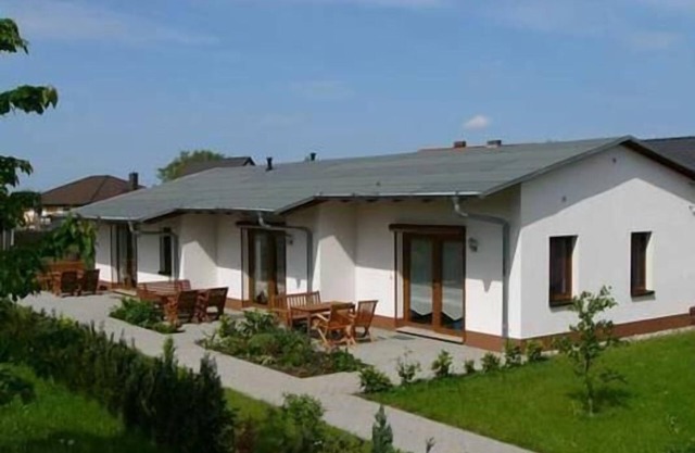 Zeesenboot holiday flat with furnished terrace