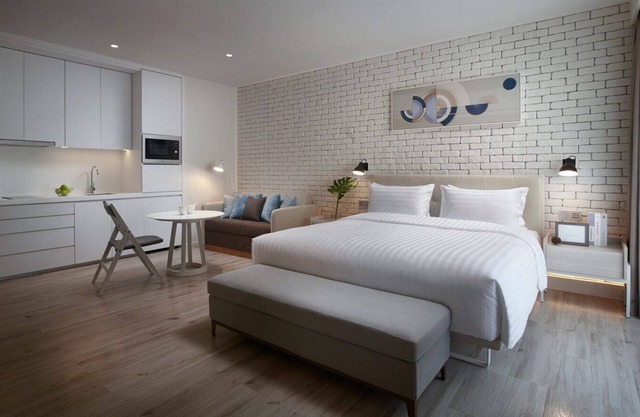 Zen Unit/Full Service/Pet friendly/Monthly