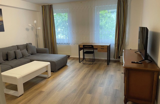 Zentral-süd Für 2 bis 6 Gäste - 3 Zimmer- 80m2 -einbauküche-waschmaschine-wlan